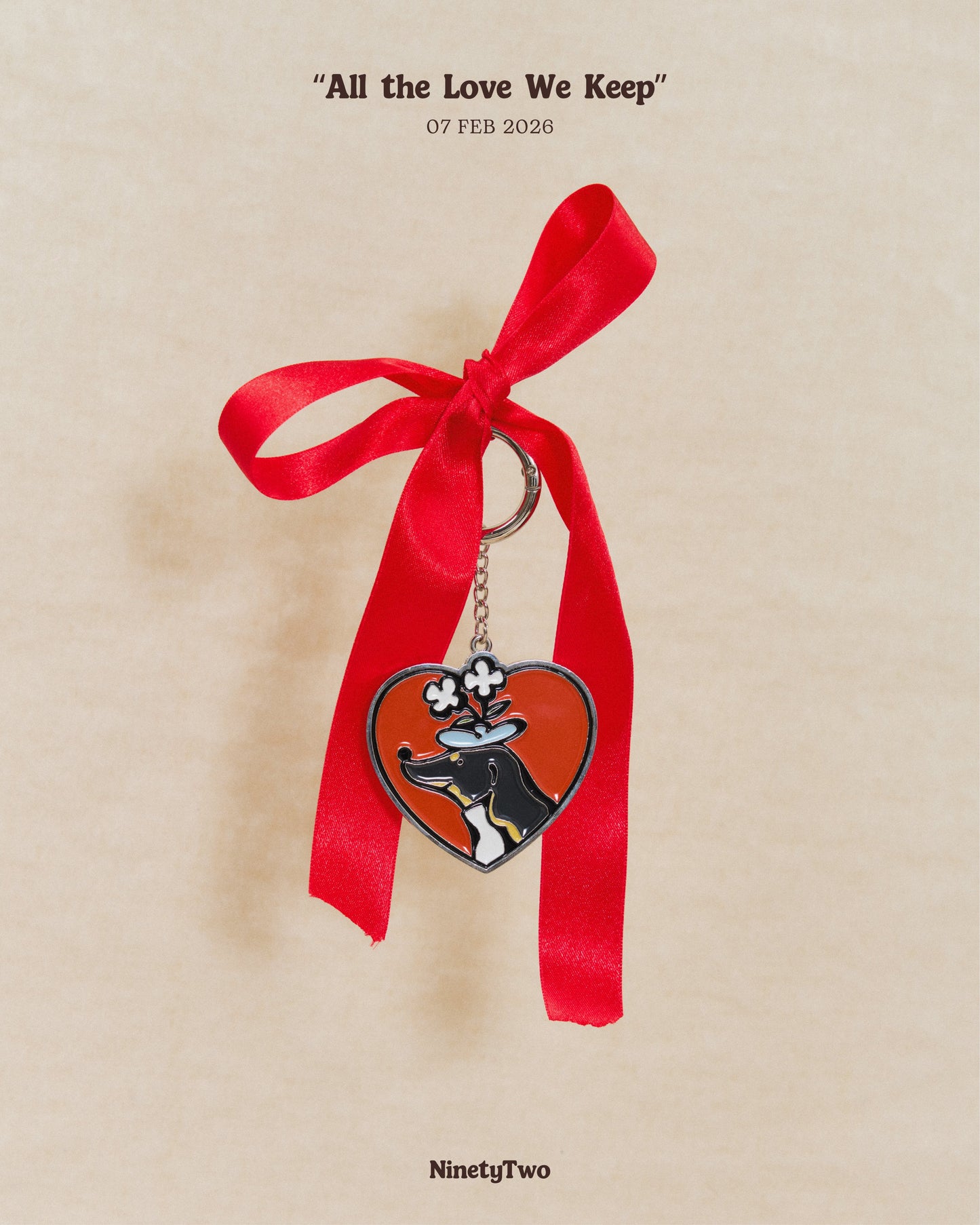 PRE-ORDER - 92 KEEP LOVE CLOSE - KEYCHAIN