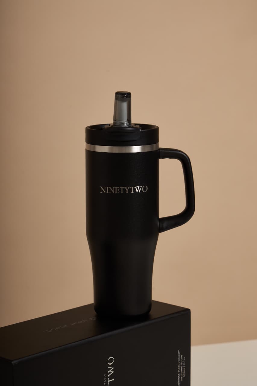 STOCK - PREVENTA - NINETYTWO Tumbler🖤🤍